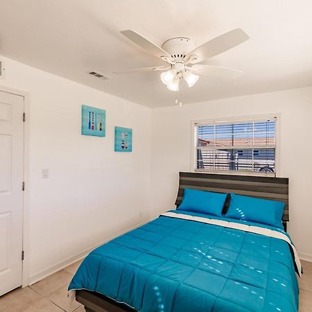 New! Dock Canal Family Home W/Pool & Gulf Access! North Fort Myers Buitenkant foto