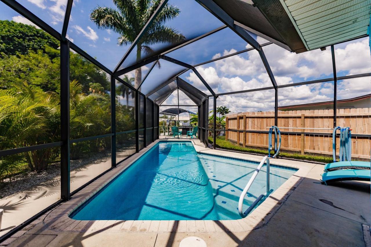 New! Dock Canal Family Home W/Pool & Gulf Access! North Fort Myers Buitenkant foto