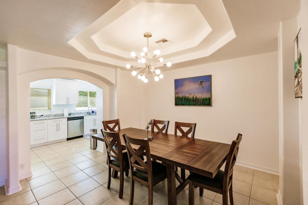 New! Dock Canal Family Home W/Pool & Gulf Access! North Fort Myers Buitenkant foto